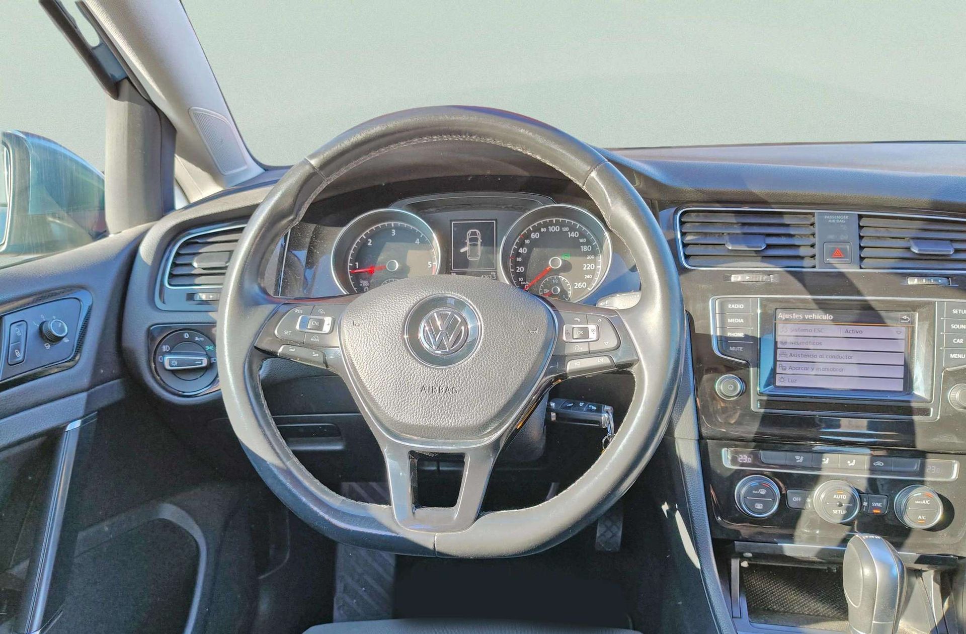 Volkswagen Golf Sport 2.0 TDI BMT DSG - foto 17