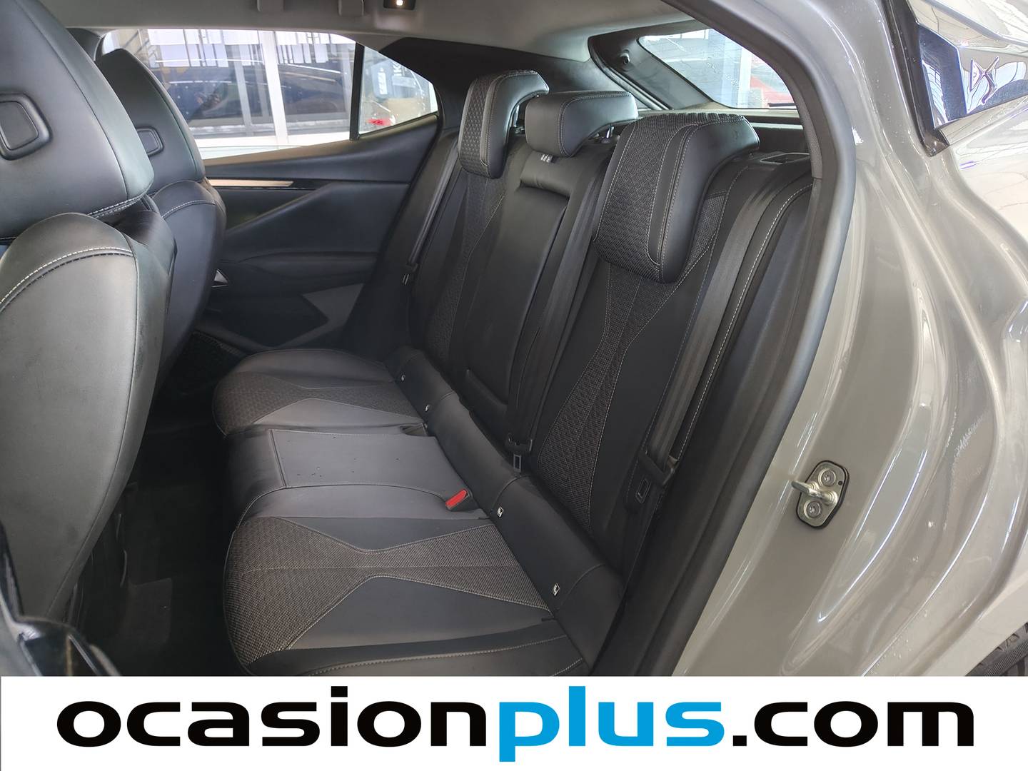 Foto DS DS 4 DS DS4 BlueHDi 130 Trocadero Auto (130 CV)