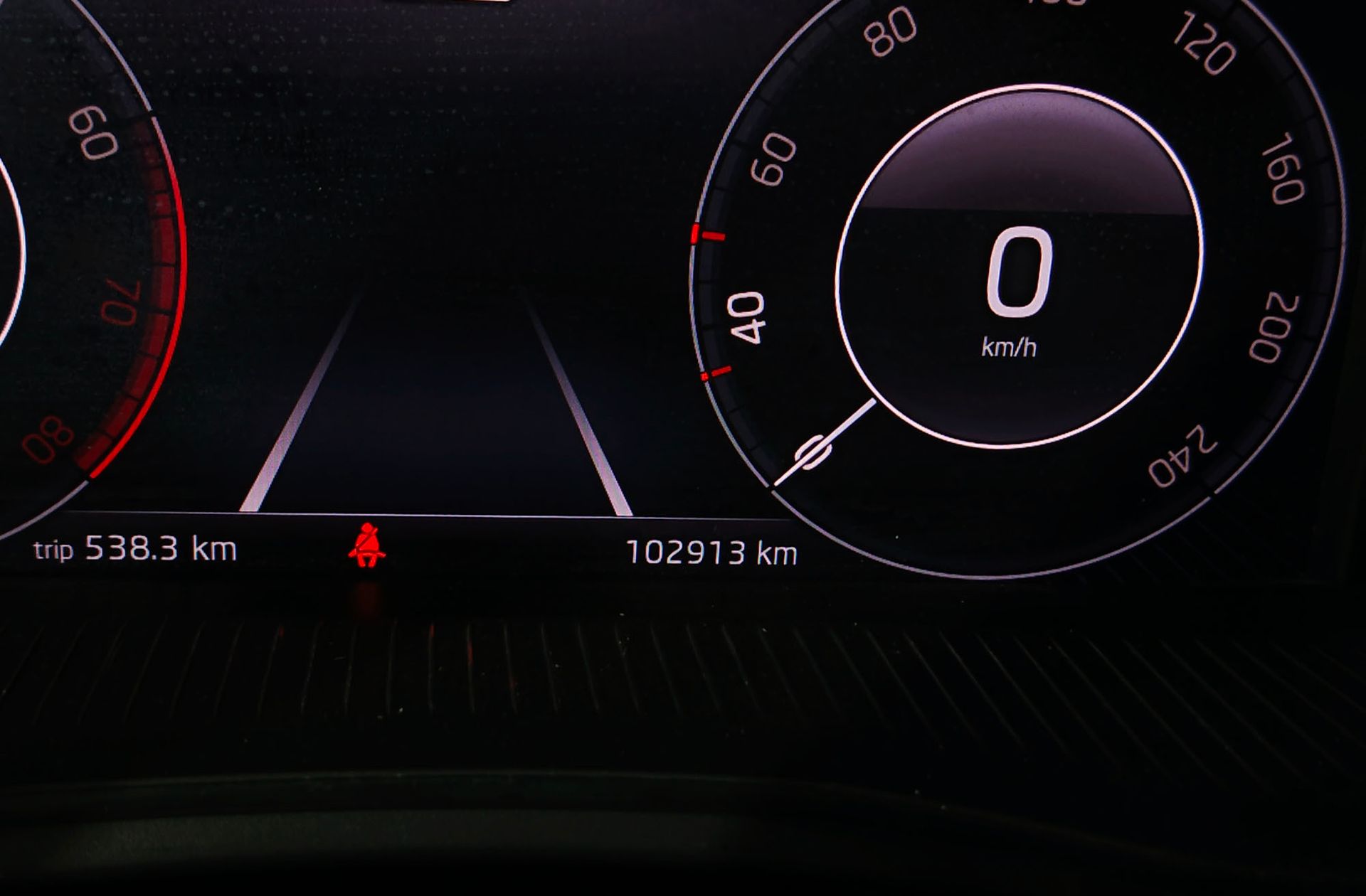 Škoda Kamiq 1.0 TSI Ambition - foto 10