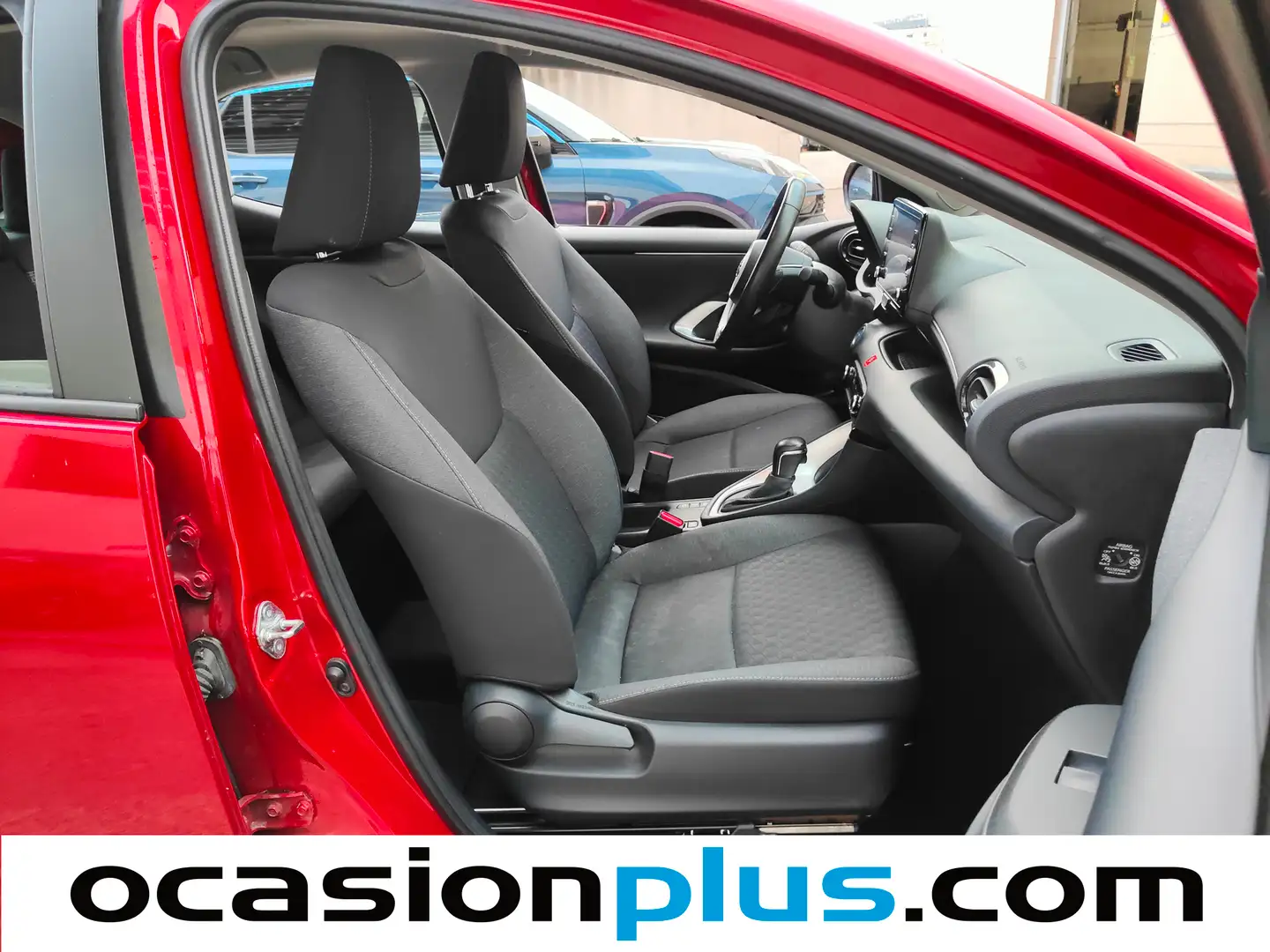 Foto Toyota Yaris Toyota Yaris 120H Business Plus (116 CV)