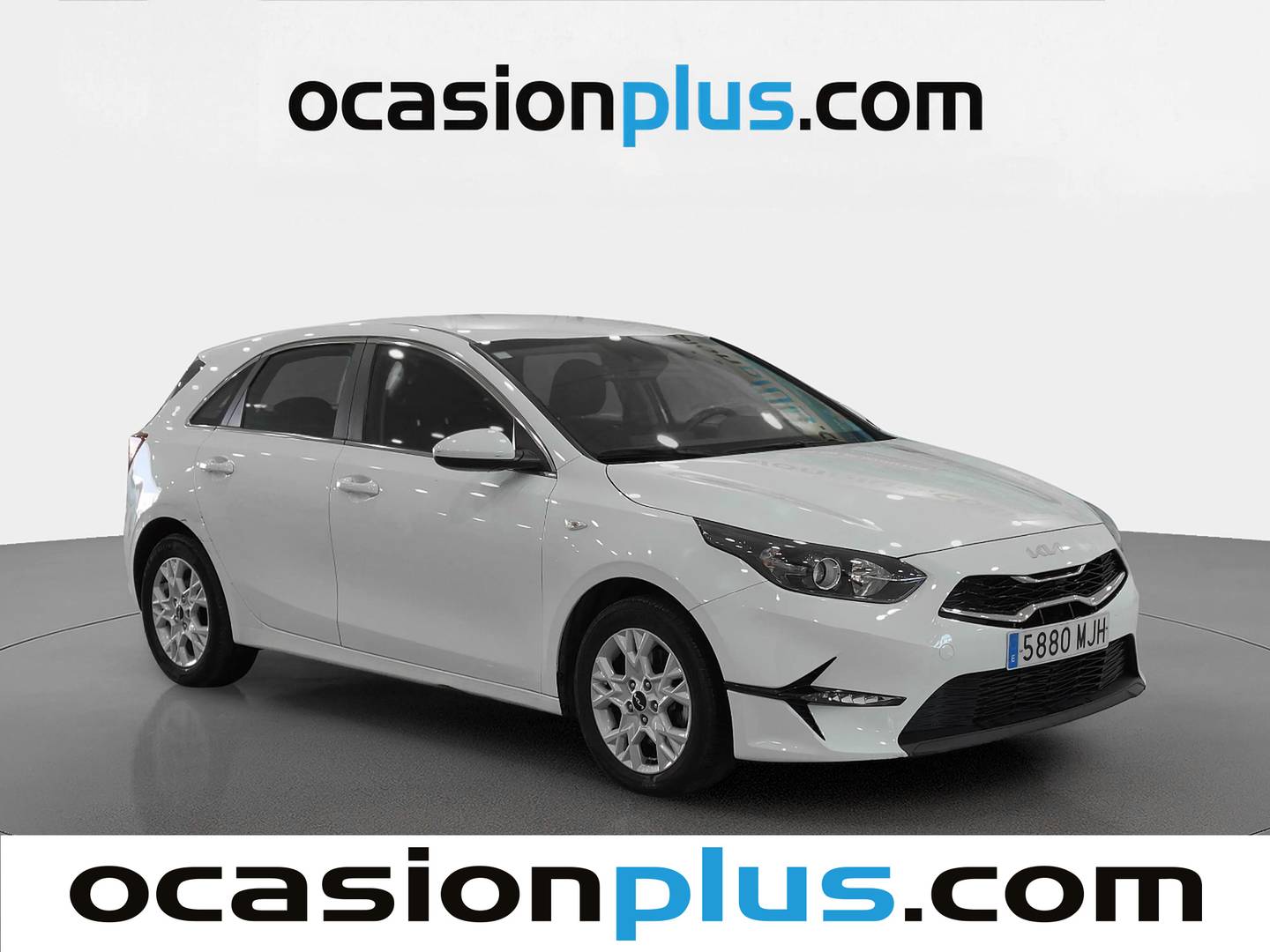 Foto delantera KIA Ceed KIA Ceed 1.6 MHEV iMT Drive (136 CV) derecha