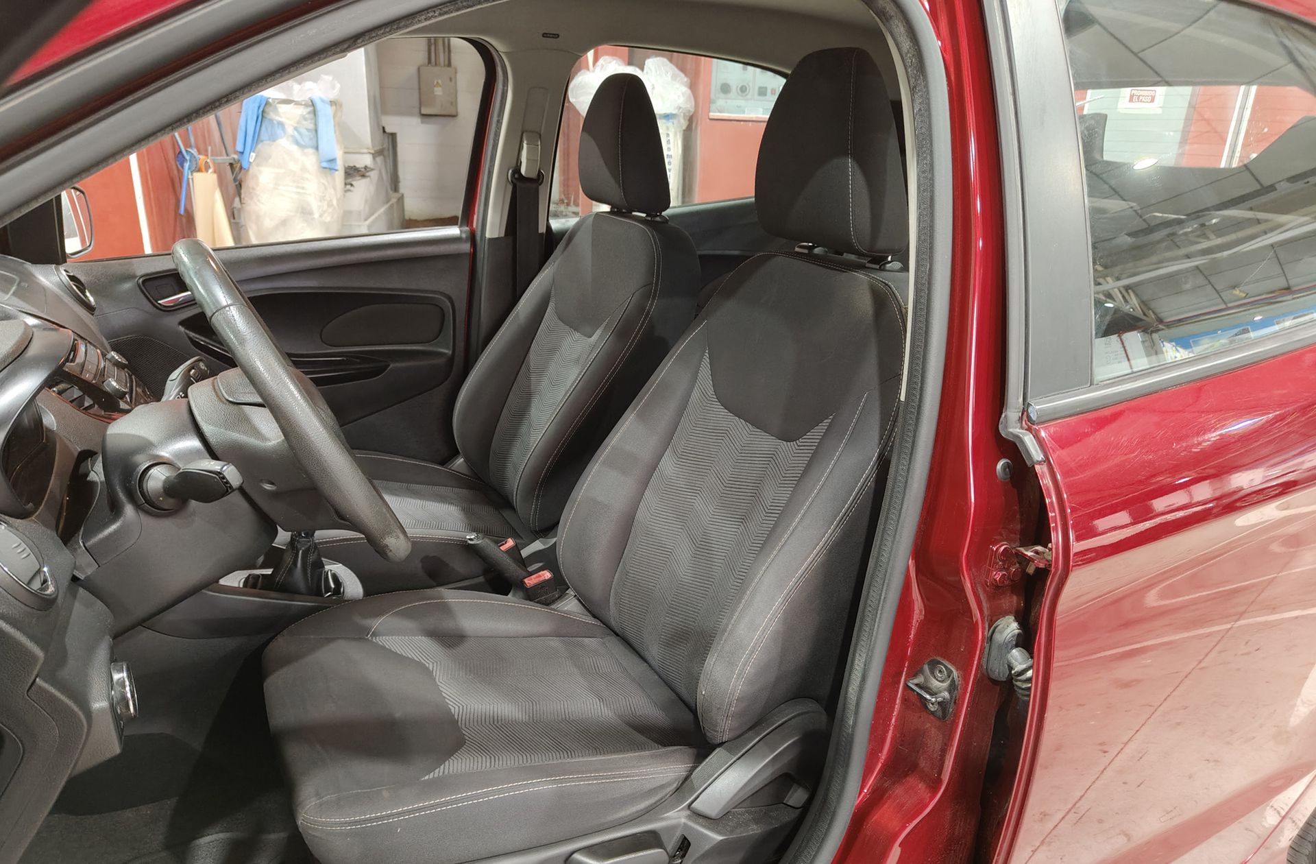 Ford Ka+ 1.2 Ti-VCT Ultimate - foto 8