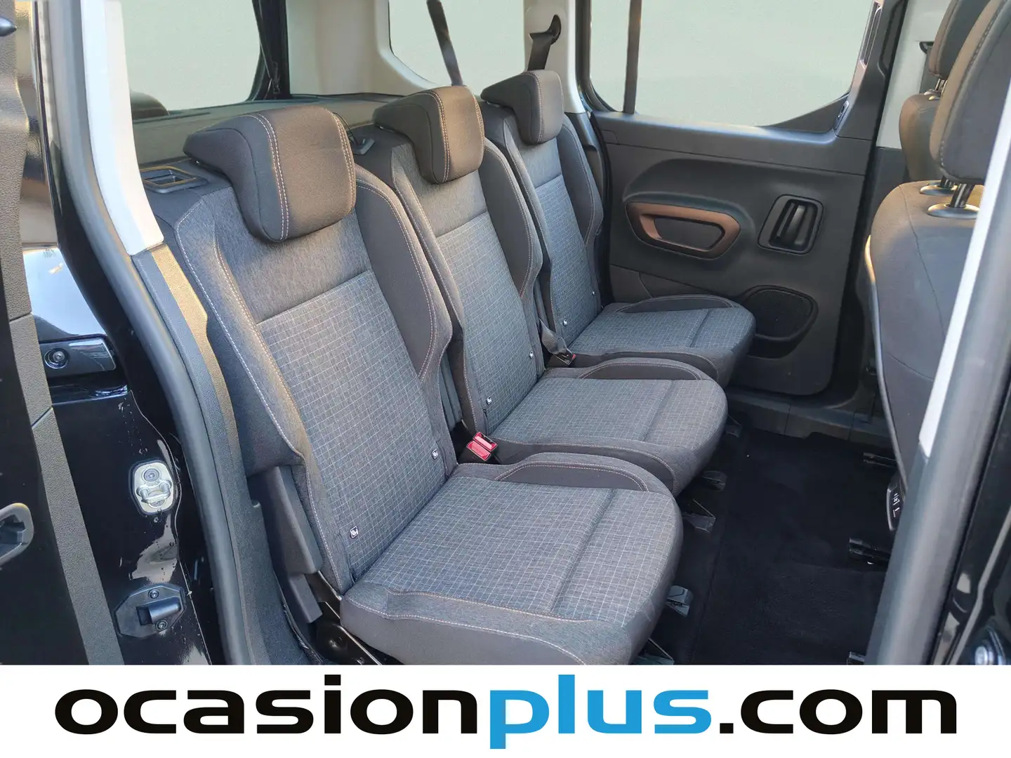 Foto Peugeot Rifter Peugeot Rifter BlueHDi 130 GT Line Standard EAT8 (130 CV)