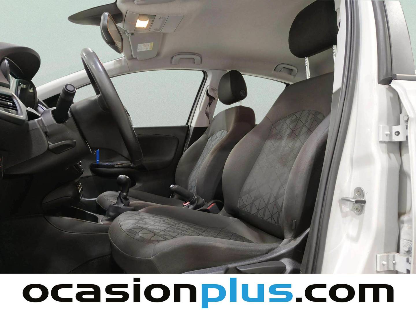 Foto asientos delanteros Opel Corsa Opel Corsa 1.4 120 Aniversario (90 CV)