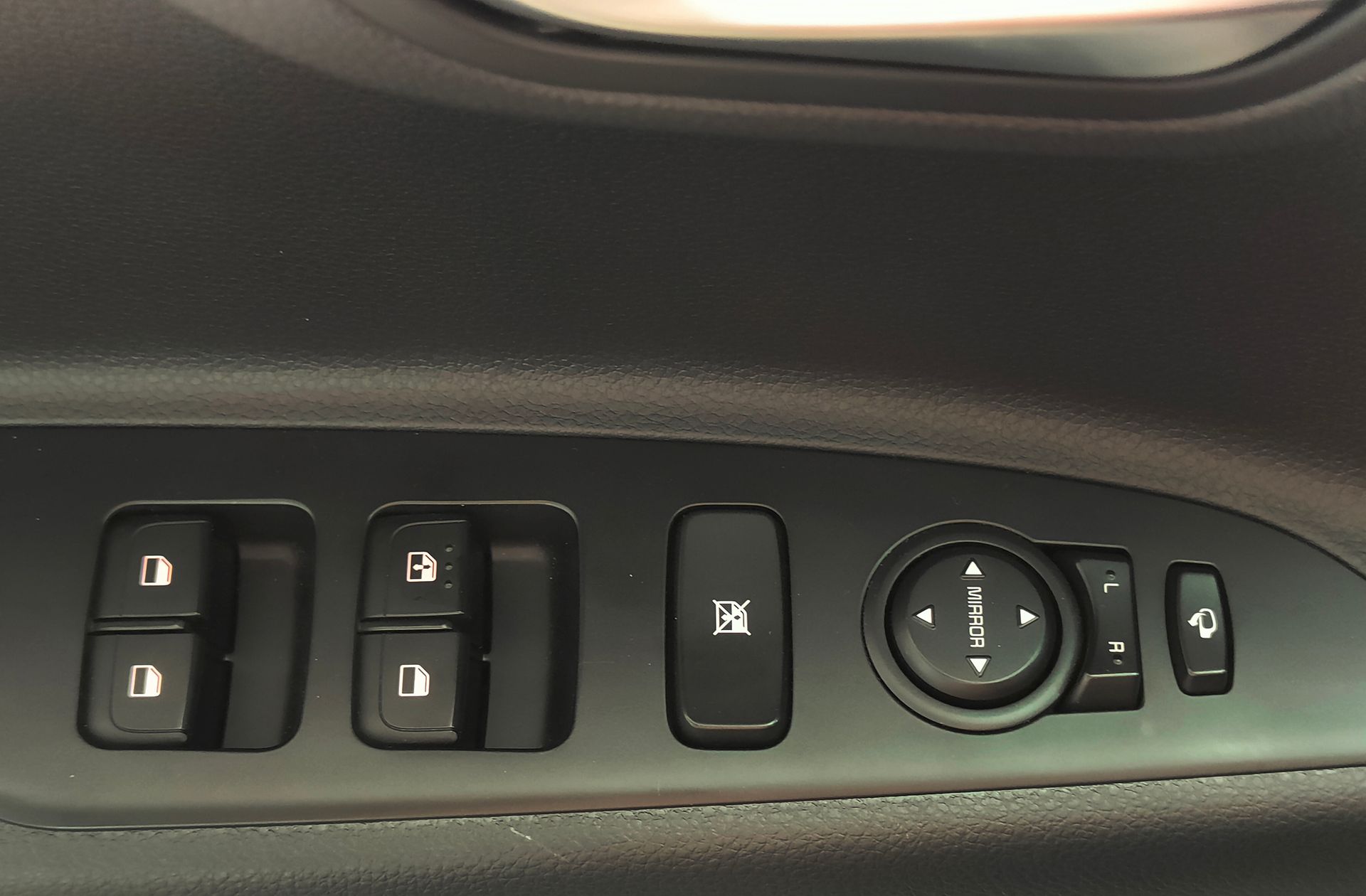 Kia Stonic 1.0 T-GDi MHEV Drive - foto 32