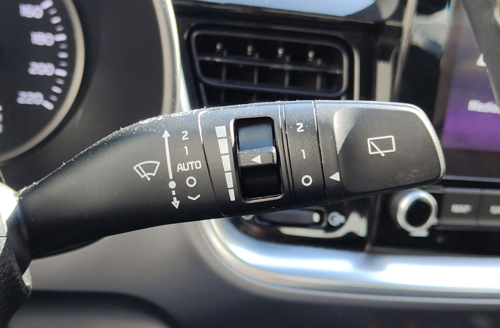 Kia Stonic 1.0 T-GDi MHEV Drive - foto 27