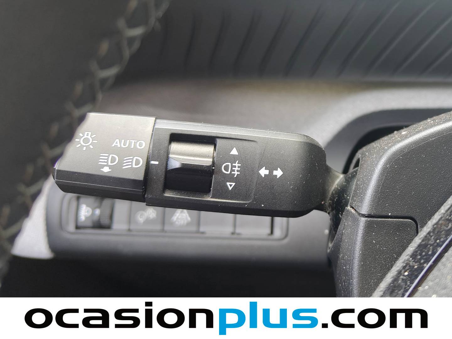 Extras del Citroën C3 Aircross Citroën C3 Aircross Hybrid 145 Plus e-DCS6 (145 CV)