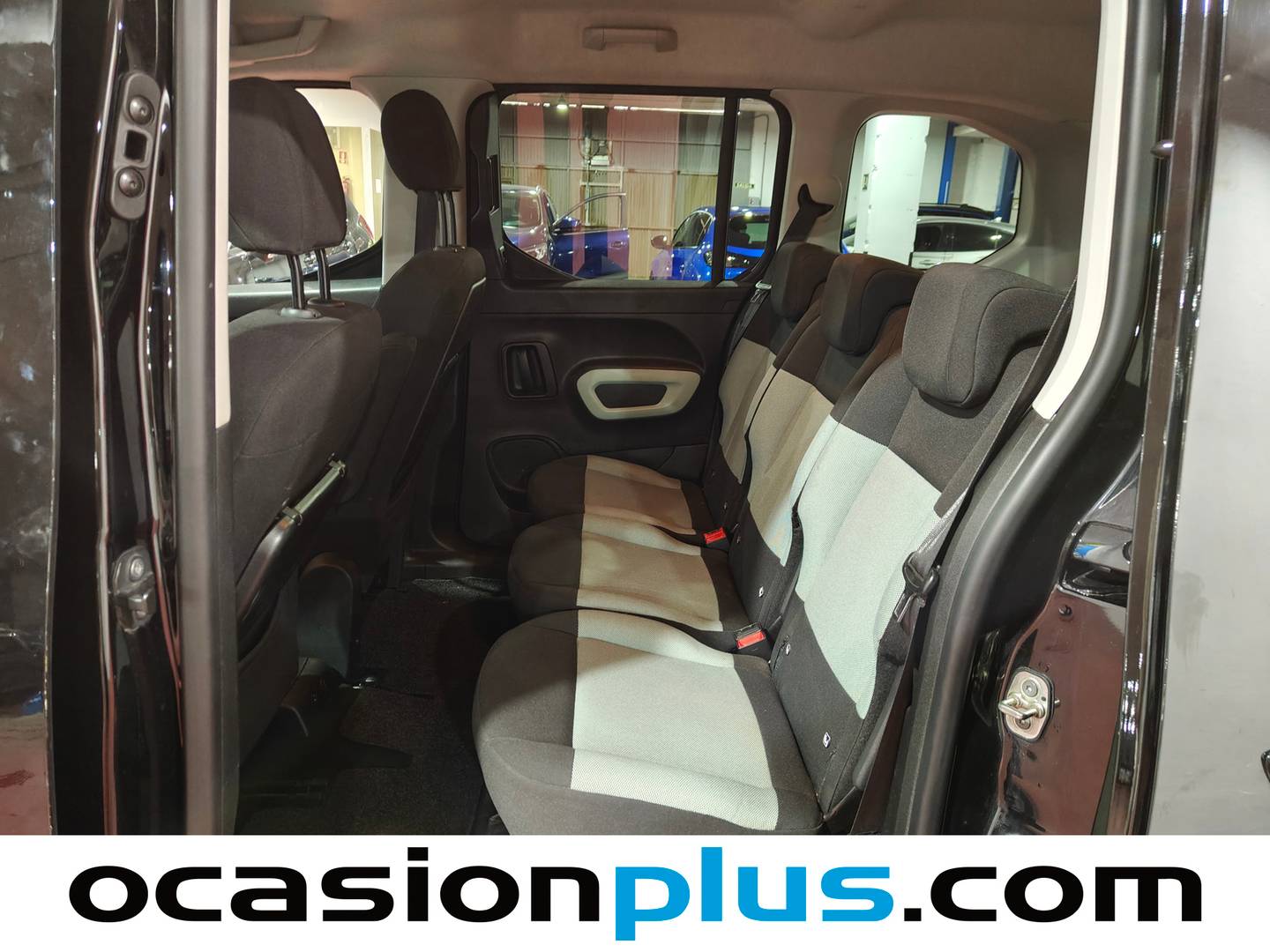 Foto asientos traseros Citroën Berlingo Citroën Berlingo Combi BlueHDi 100 S&S Talla M Feel Pack (102 CV)