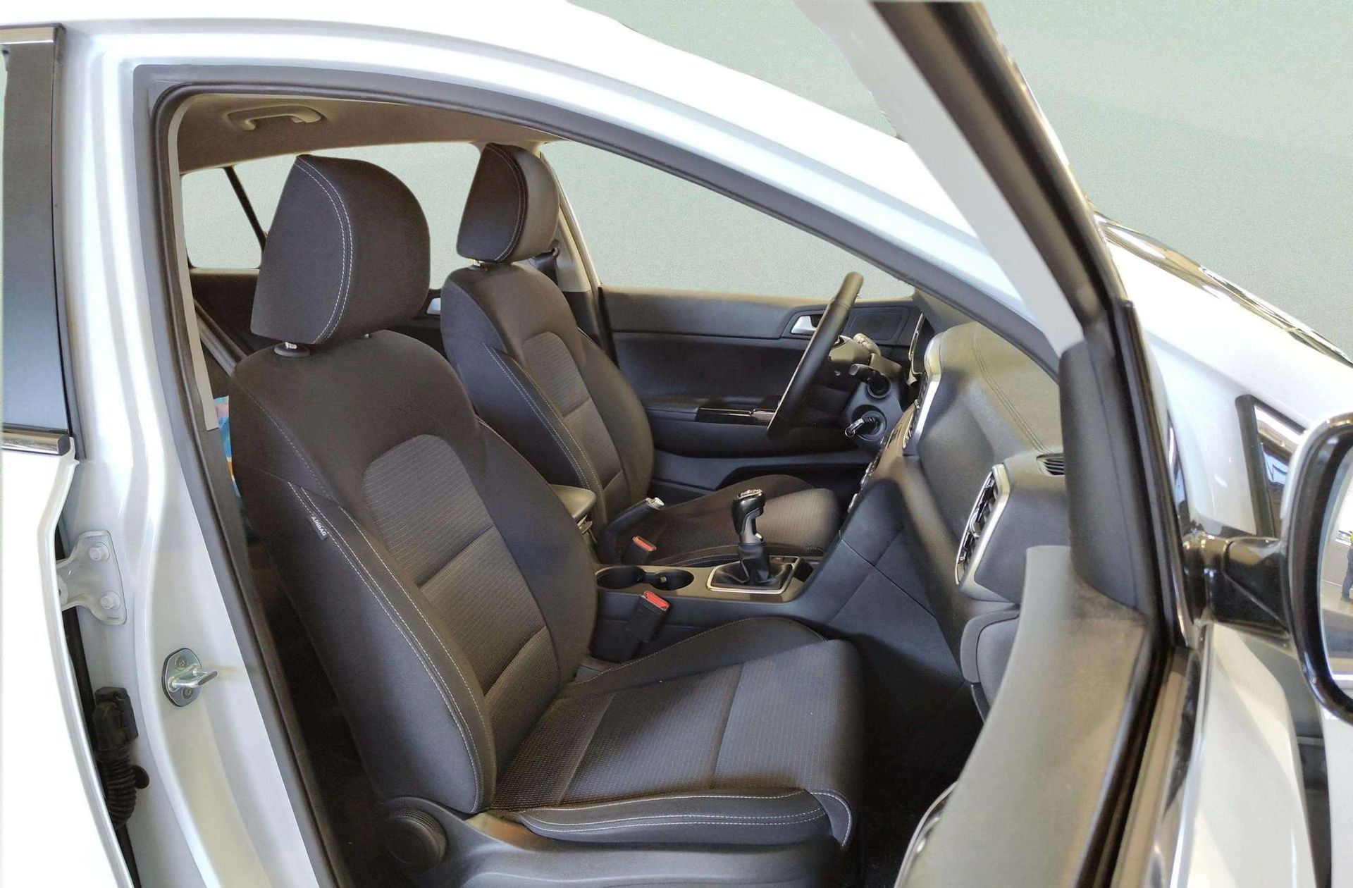 Kia Sportage 1.6 GDi Drive 4x2 - foto 19