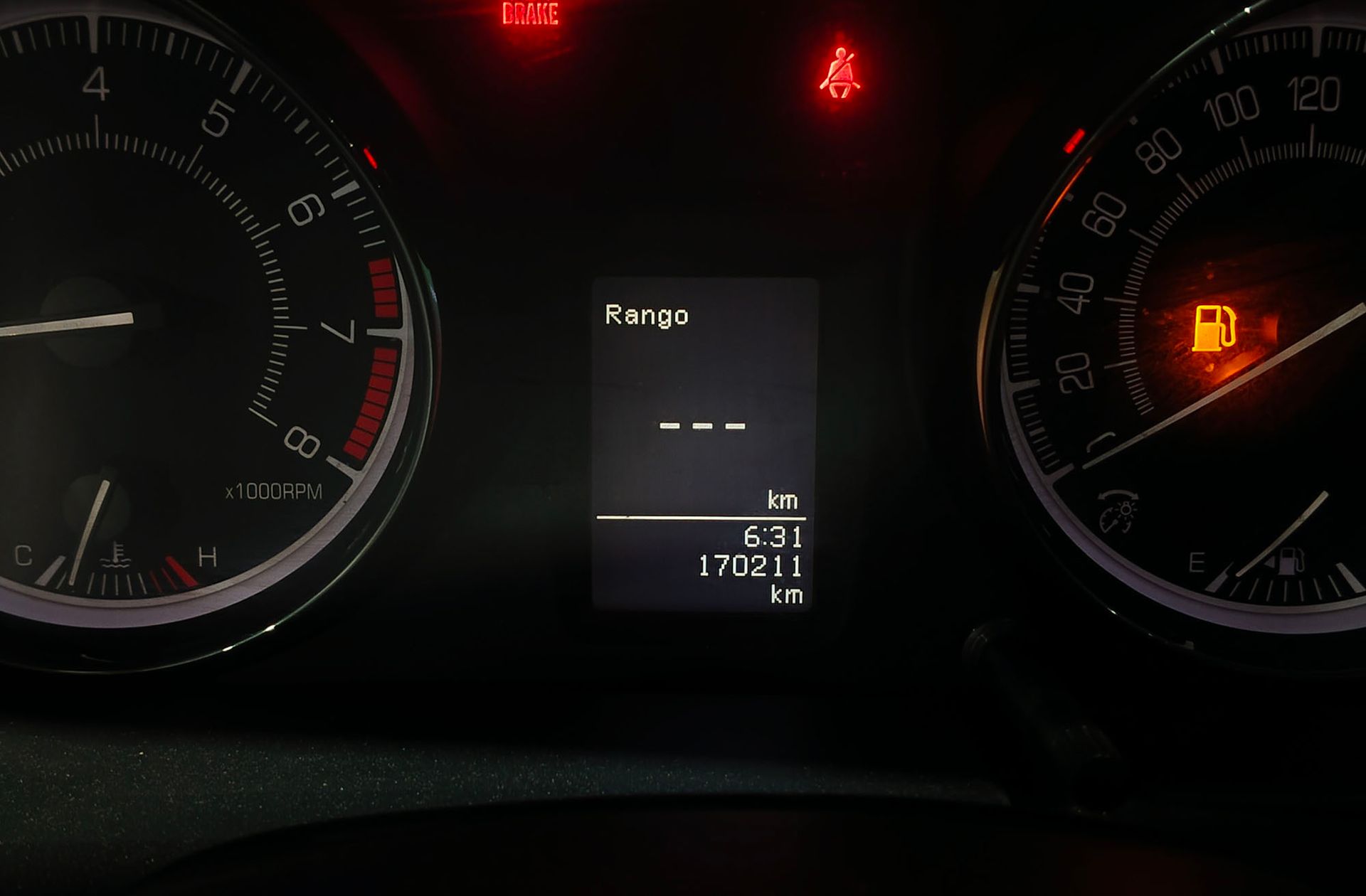 Suzuki Kizashi 2.4 Sport - foto 9