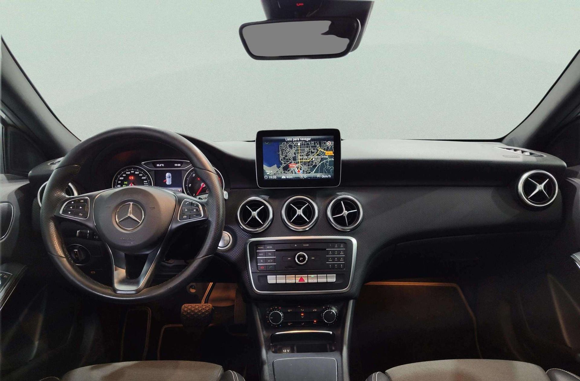 Mercedes-Benz Clase A 200 d Pack AMG - foto 7