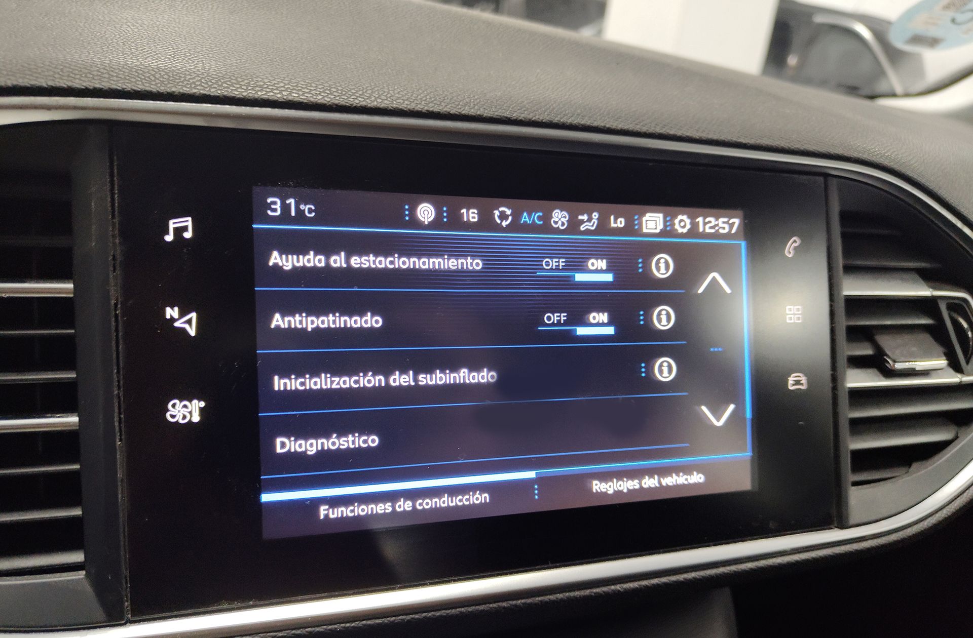 Peugeot 308 BlueHDi 100 Style - foto 30
