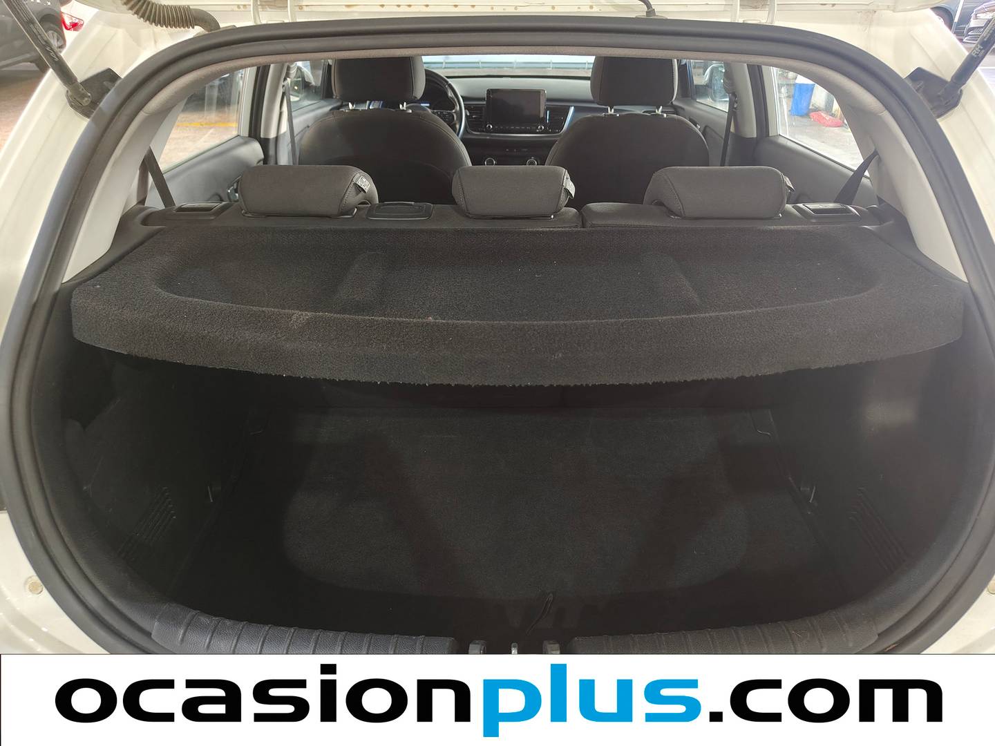 Foto asientos traseros KIA Rio KIA Rio 1.0 T-GDi MHEV iMT Drive (100 CV)