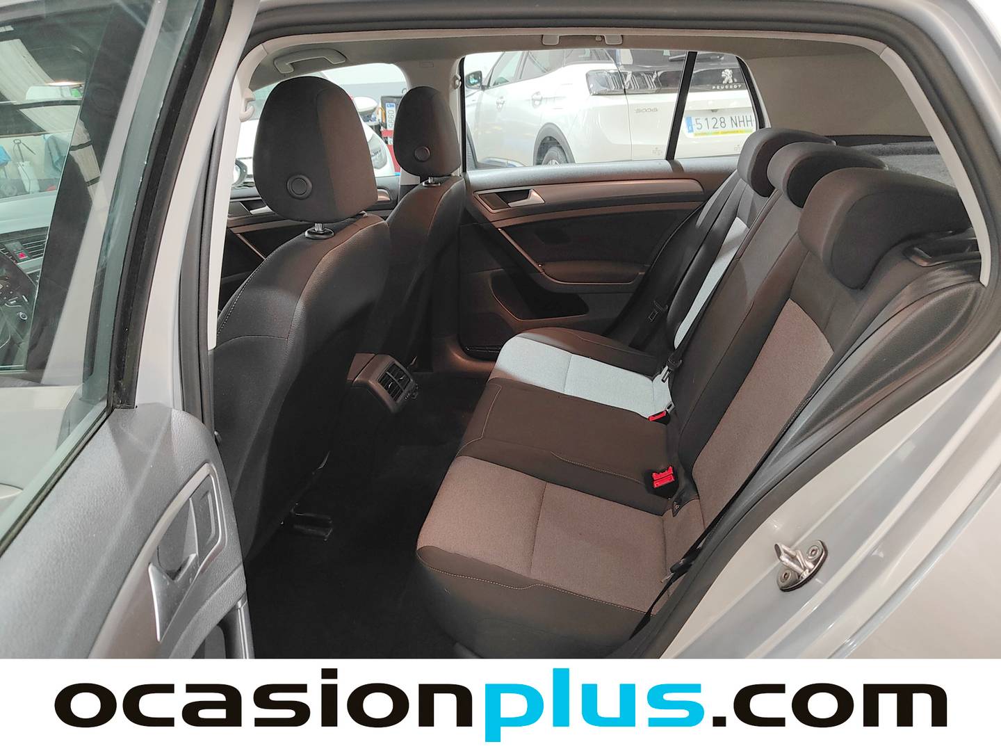 Foto Volkswagen Golf Volkswagen Golf Business 1.6 TDI CR BMT (110 CV)