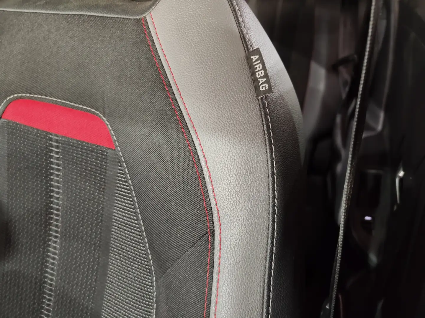 Foto Opel Mokka Opel Mokka 1.2 Turbo GS Line Auto (130 CV)