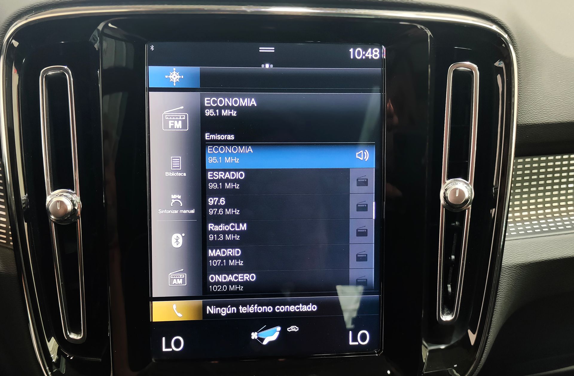 Volvo XC40 T4 R-Design - foto 35