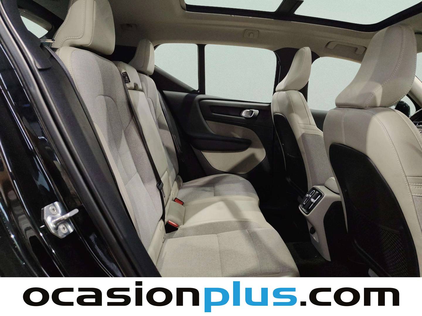 Foto Volvo XC40 Volvo XC40 D3 Momentum Auto (150 CV)