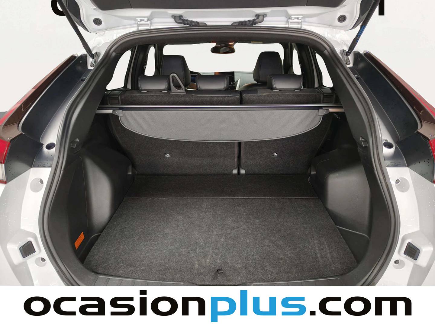 Foto asientos traseros Mitsubishi Eclipse Cross Mitsubishi Eclipse Cross 2.4 PHEV Kaiteki 4WD Auto  (188 CV)