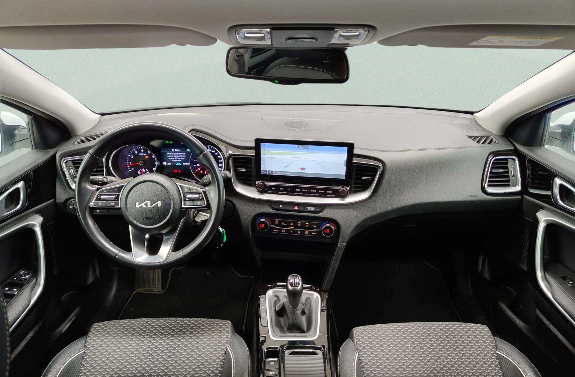 Kia XCeed 1.5 MHEV iMT Tech - foto 7