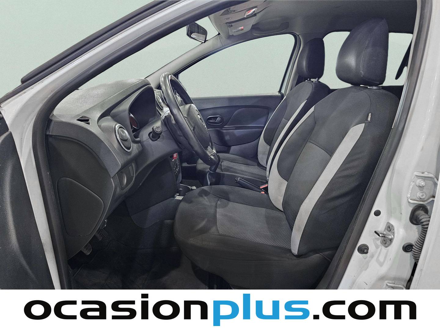 Foto asientos delanteros Dacia Sandero Dacia Sandero 1.2 Ambiance (75 CV)
