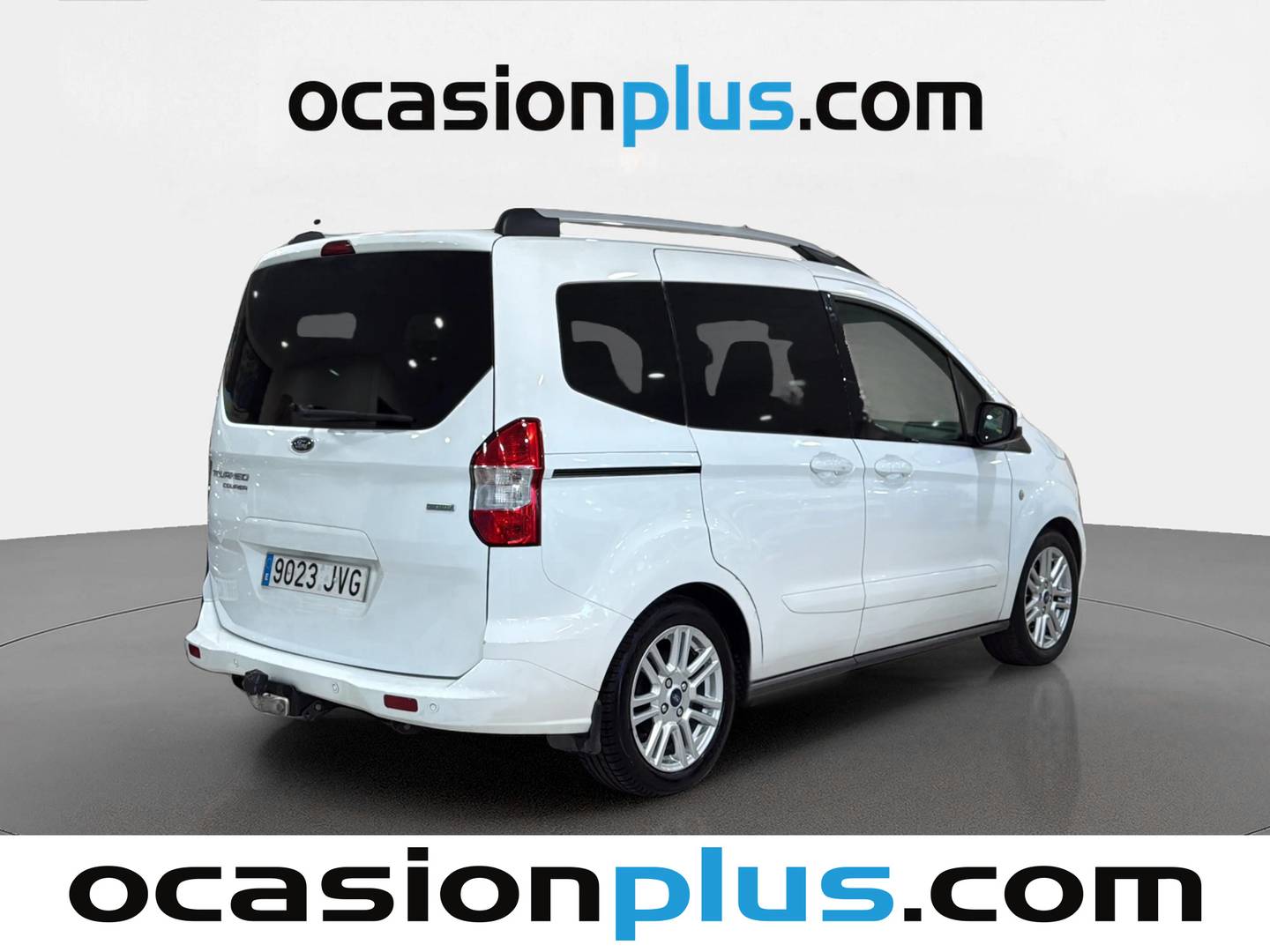 Foto trasera Ford Tourneo Courier Ford Tourneo Courier 1.0 EcoBoost Titanium (100 CV) derecha