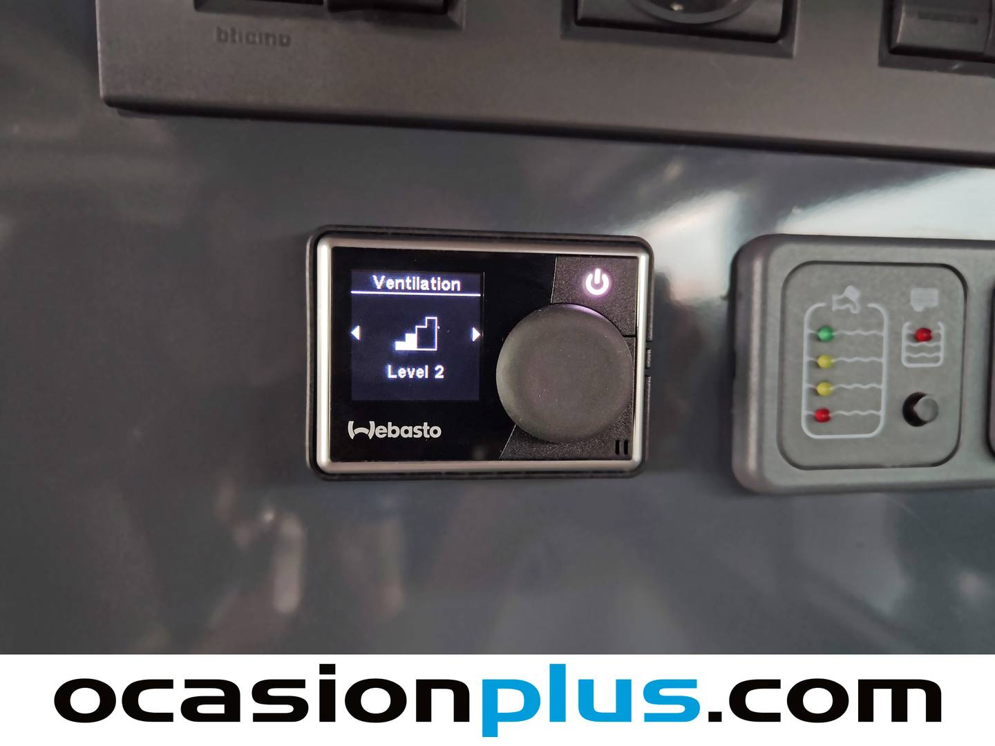 Renault Trafic Renault Trafic Passenger Energy dCi (125 CV) Camperizada 4 Plazas de segunda mano