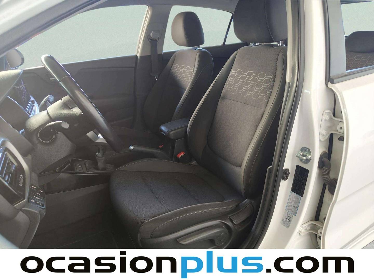 Foto asientos delanteros KIA Rio KIA Rio 1.0 T-GDi MHEV iMT Drive (100 CV)