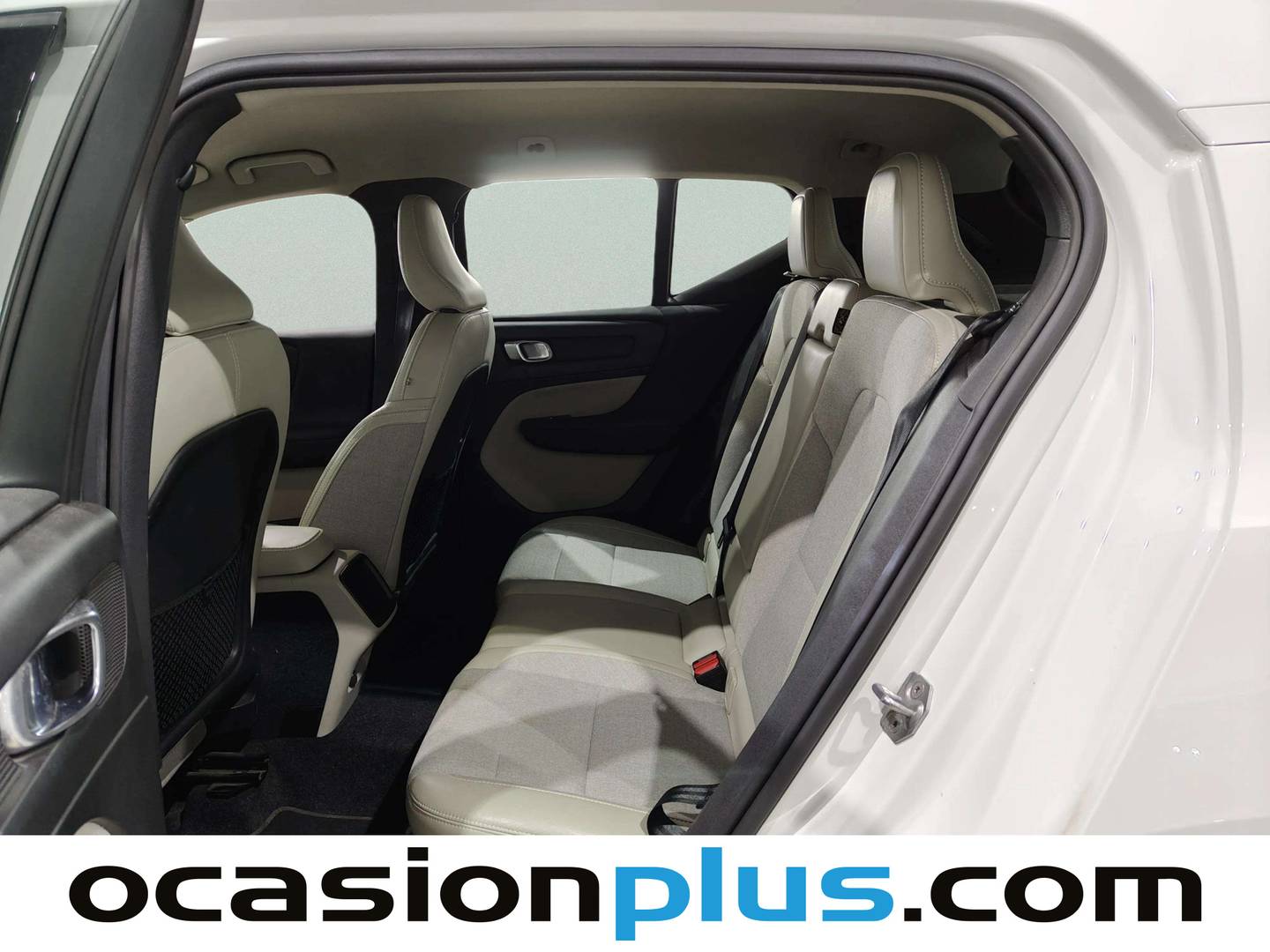 Foto asientos traseros Volvo XC40 Volvo XC40 T3 (156 CV)