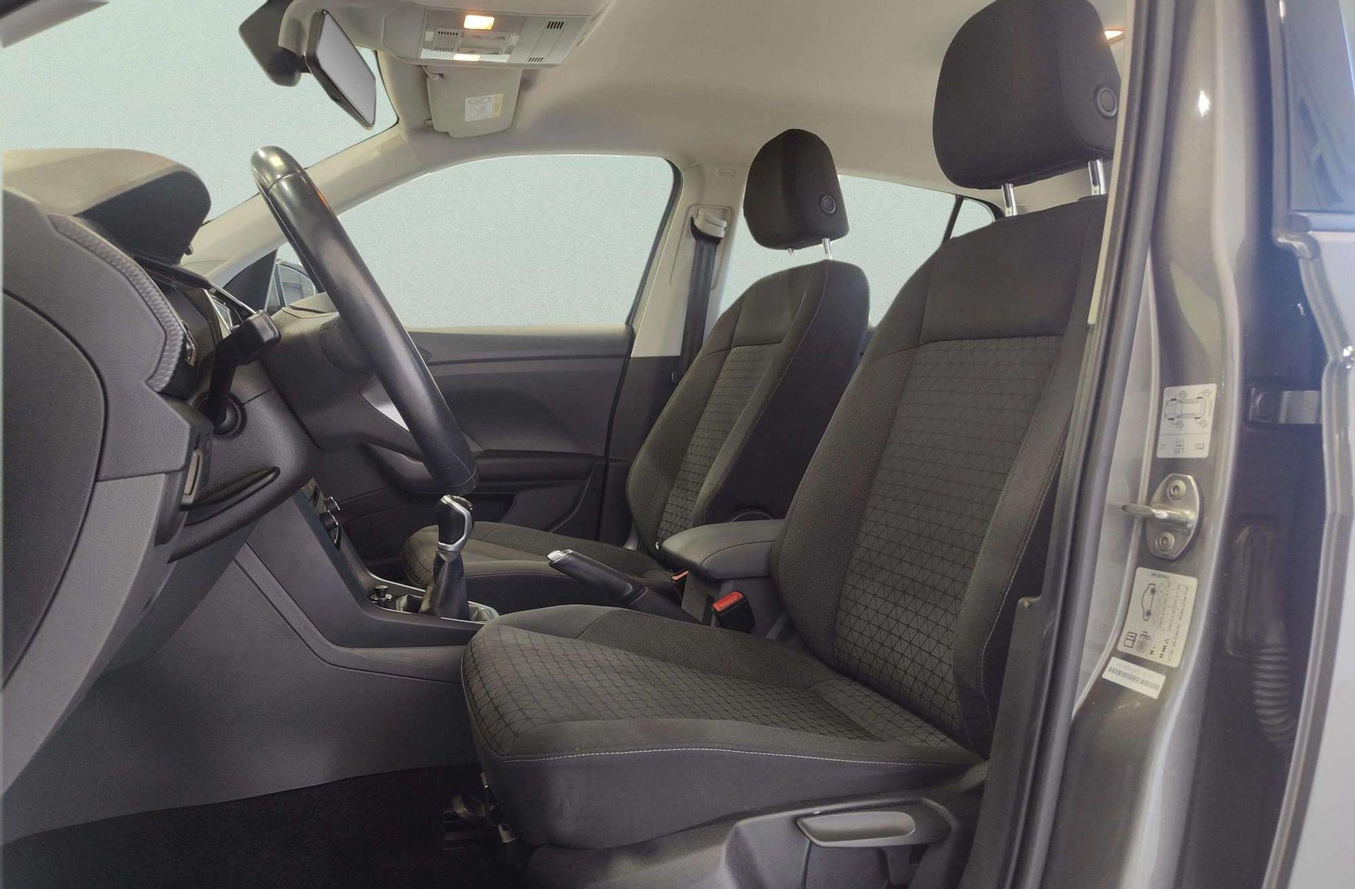Volkswagen T-Cross Advance 1.0 TSI - foto 9
