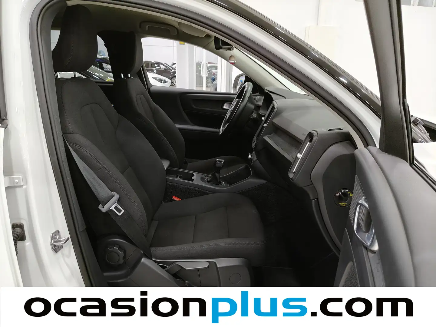 Foto Volvo XC40 Volvo XC40 T3 Momentum Core (163 CV)