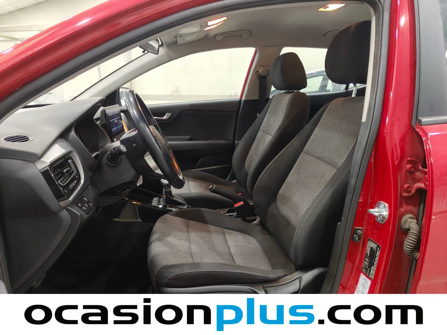 Foto asientos delanteros KIA Stonic KIA Stonic 1.0 T-GDi Drive (100 CV)