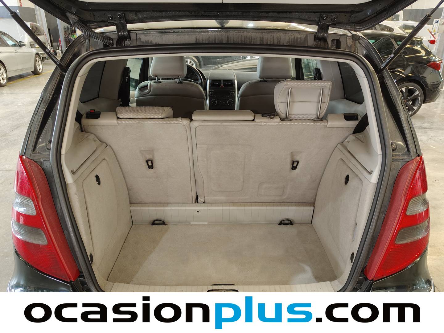 Fotos maletero Mercedes Clase A Mercedes-Benz Clase A 150 Avantgarde (95 CV)