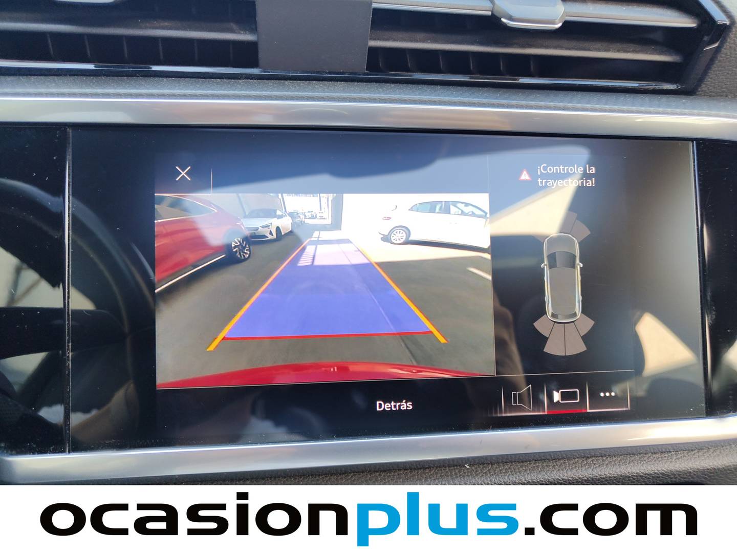 Acabados Audi Q3 Audi Q3 Black line 35 TDI (150 CV) S tronic