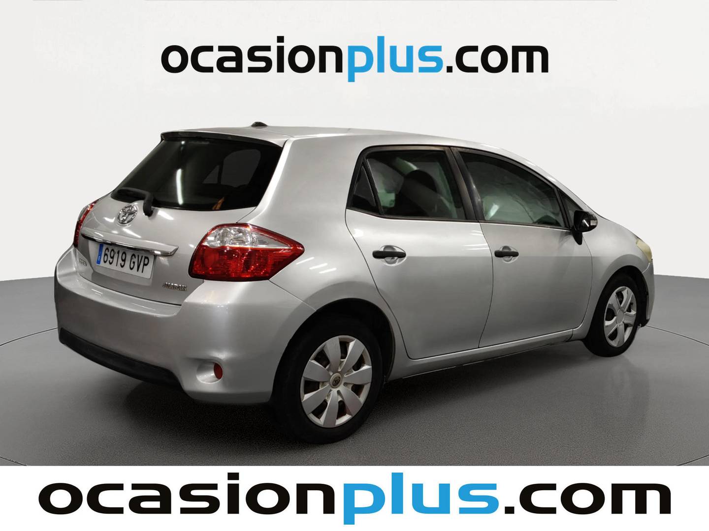Foto trasera Toyota Auris Toyota Auris 1.4 D-4D Live DPF (90 CV) derecha