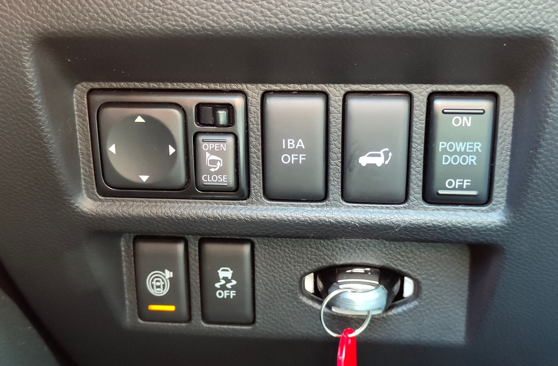 Infiniti QX70 3.0 D S Premium - foto 33