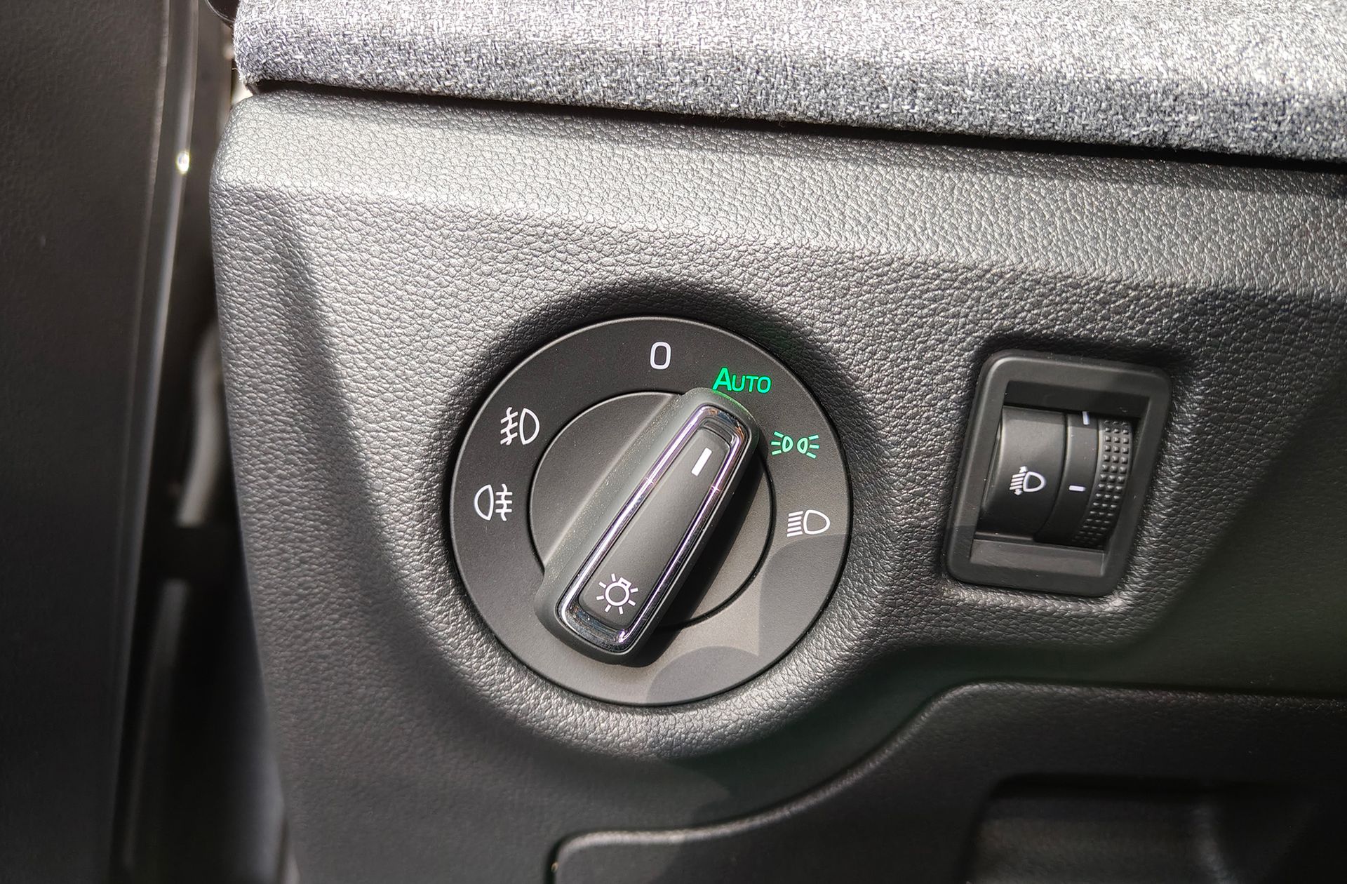 Škoda Scala 1.0 TSI Selection DSG - foto 11