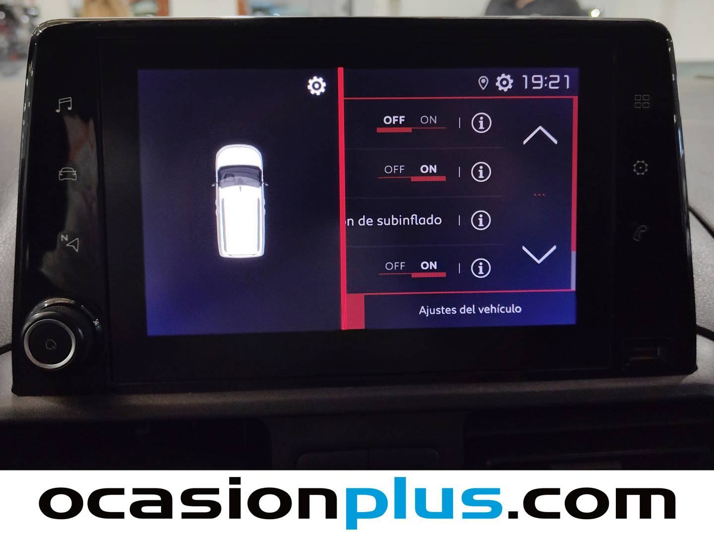Extras y acabados del Citroën Berlingo Citroën Berlingo BlueHDi 100 S&S Talla M Live Pack Business  (102 CV)
