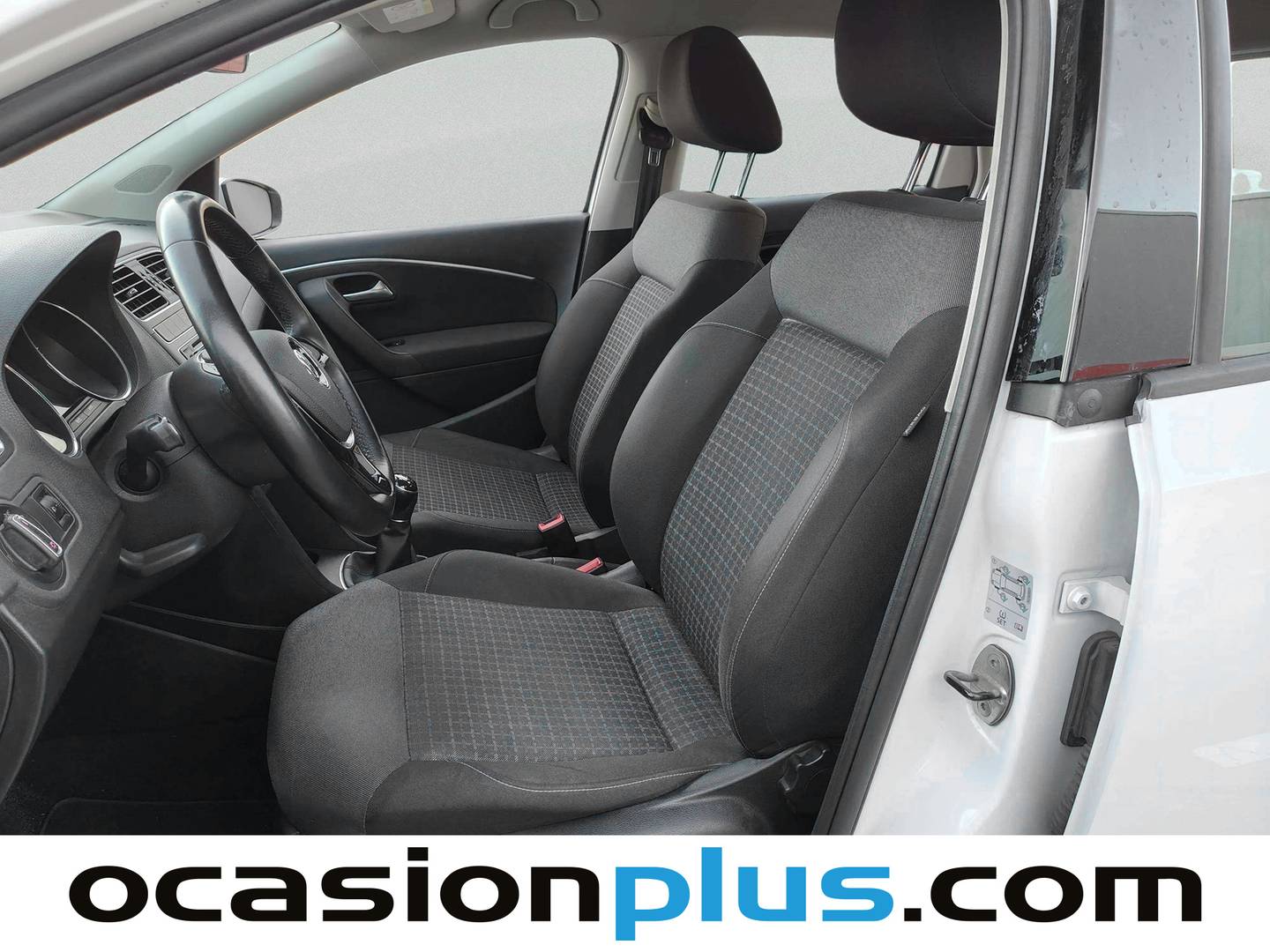 Foto asientos delanteros Volkswagen Polo Volkswagen Polo A-Polo Plus 1.2 TSI BMT (90 CV)
