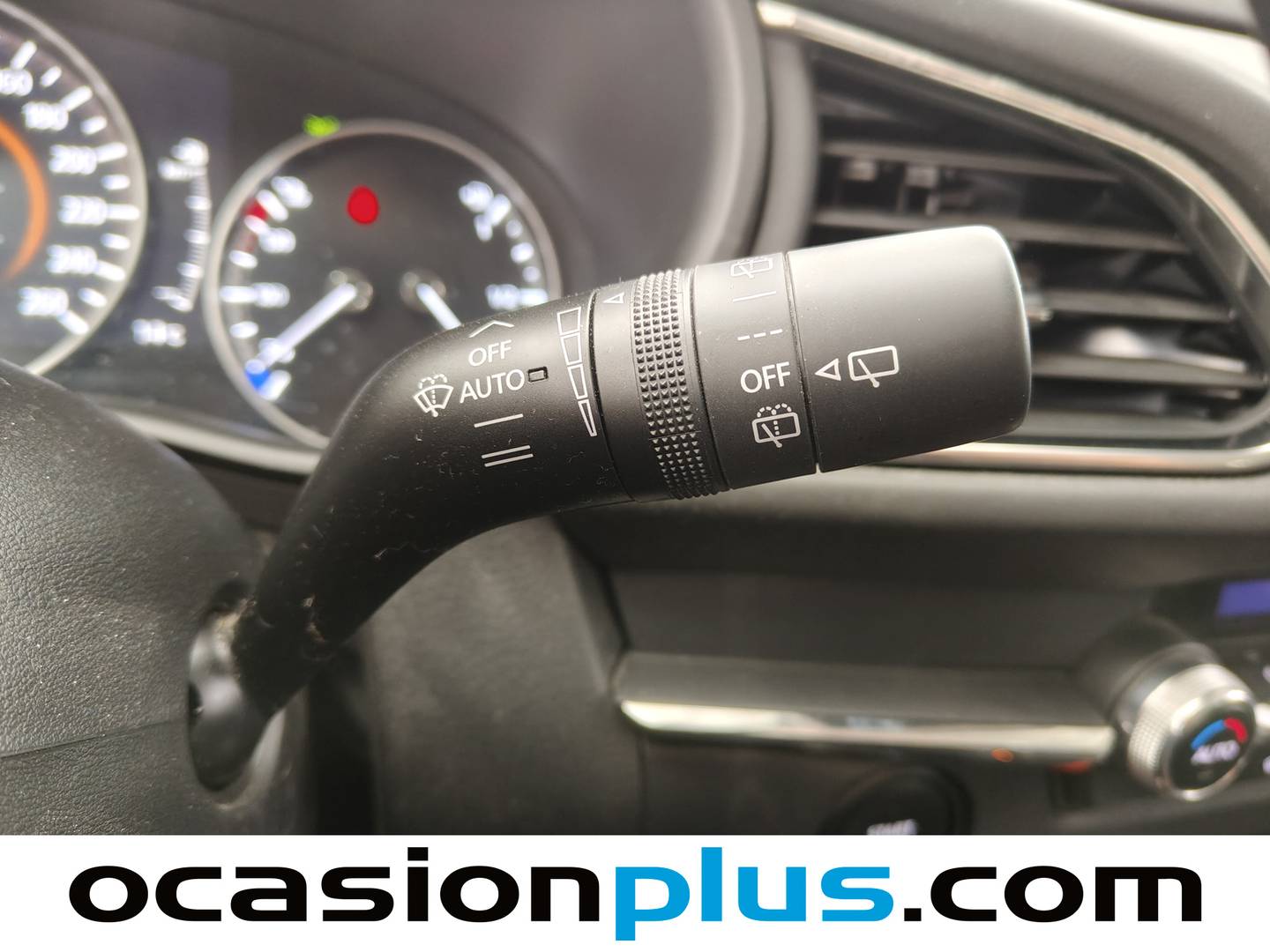 Foto Mazda CX-30 Mazda CX-30 2.0 Skyactiv-X Evolution 2WD AT (186 CV)