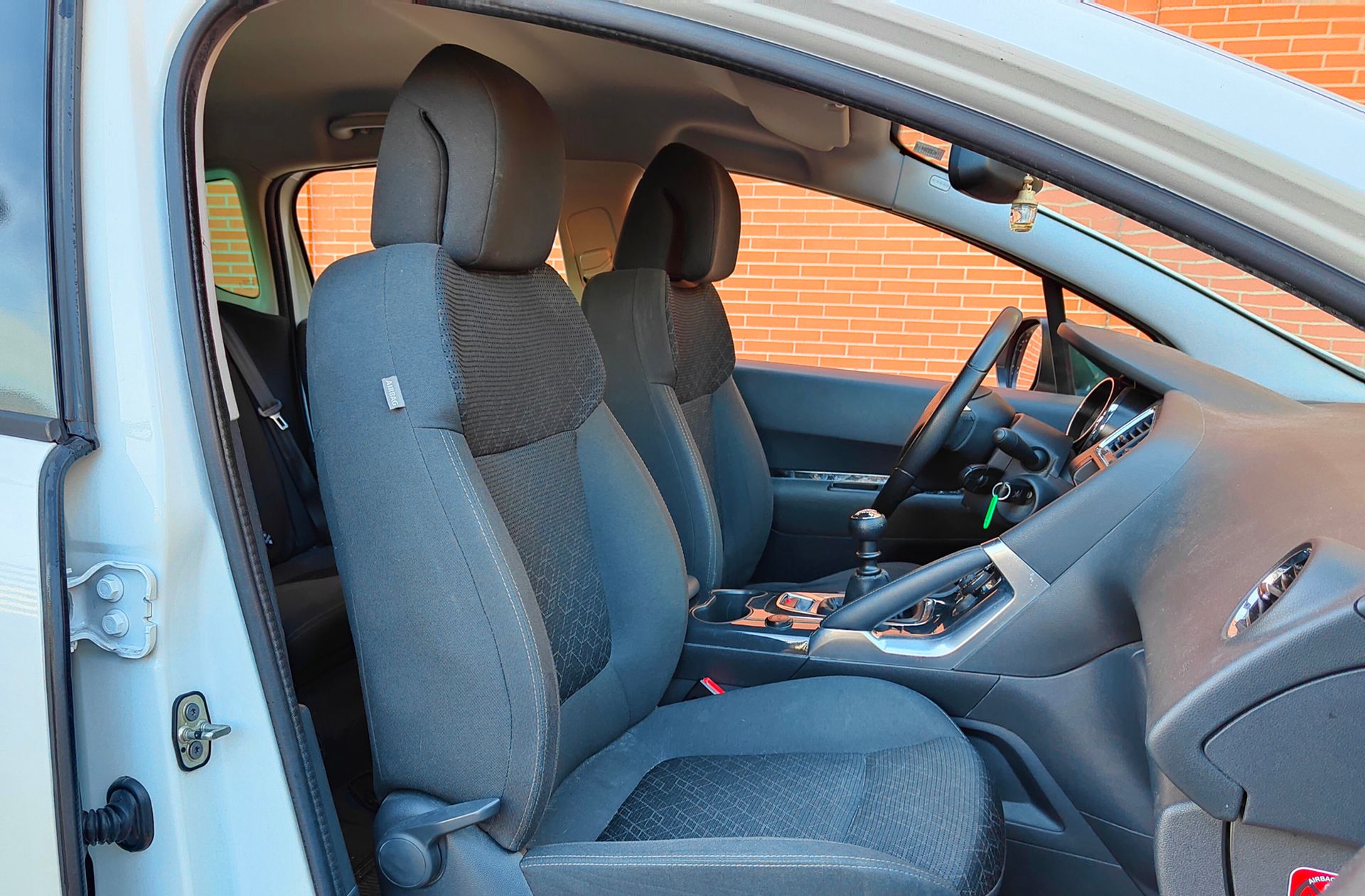 Peugeot 3008 1.6 BlueHDi FAP Style - foto 15