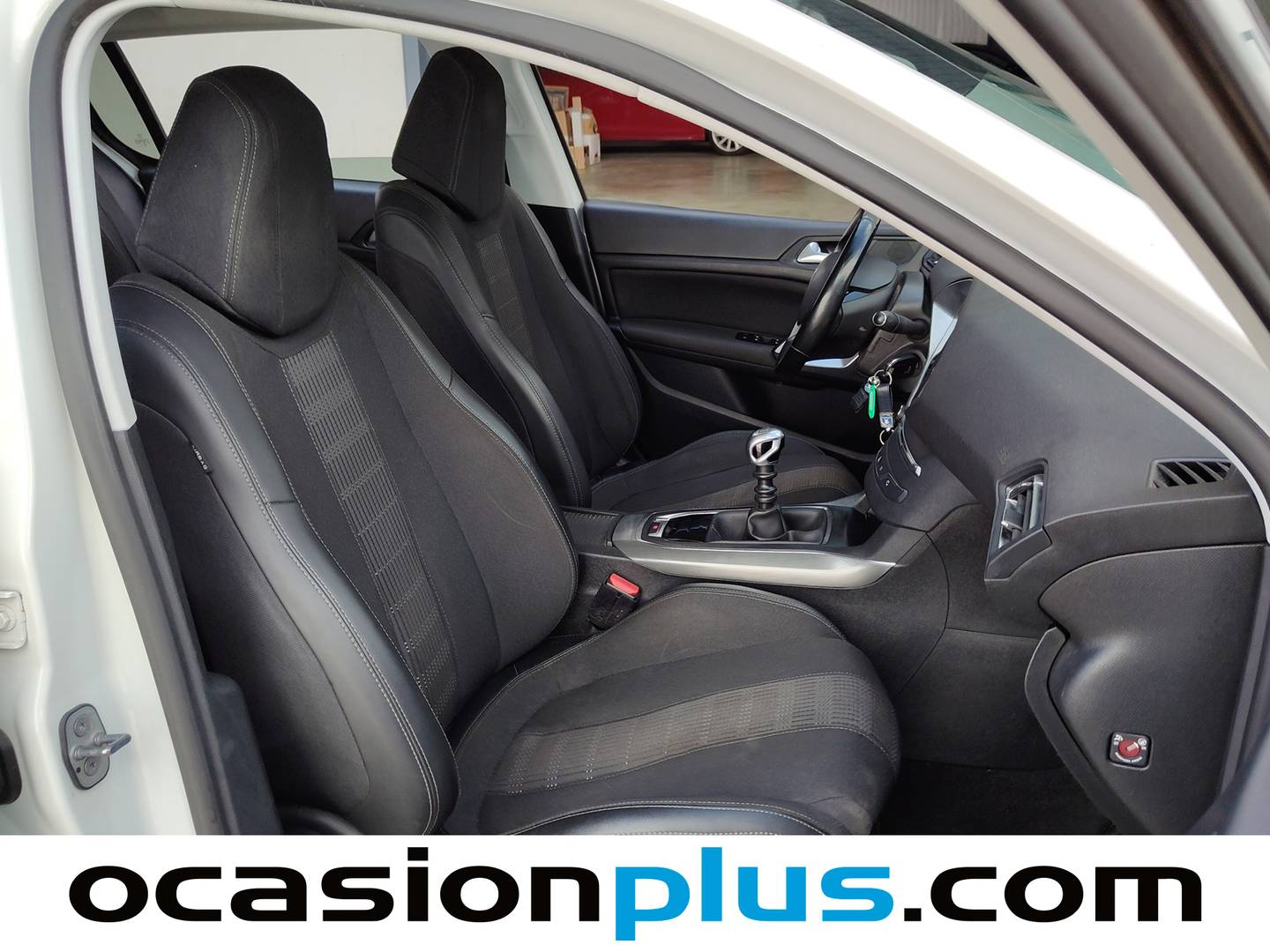 Peugeot 308 Peugeot 308 PureTech 130 Allure (130 CV) gasolina