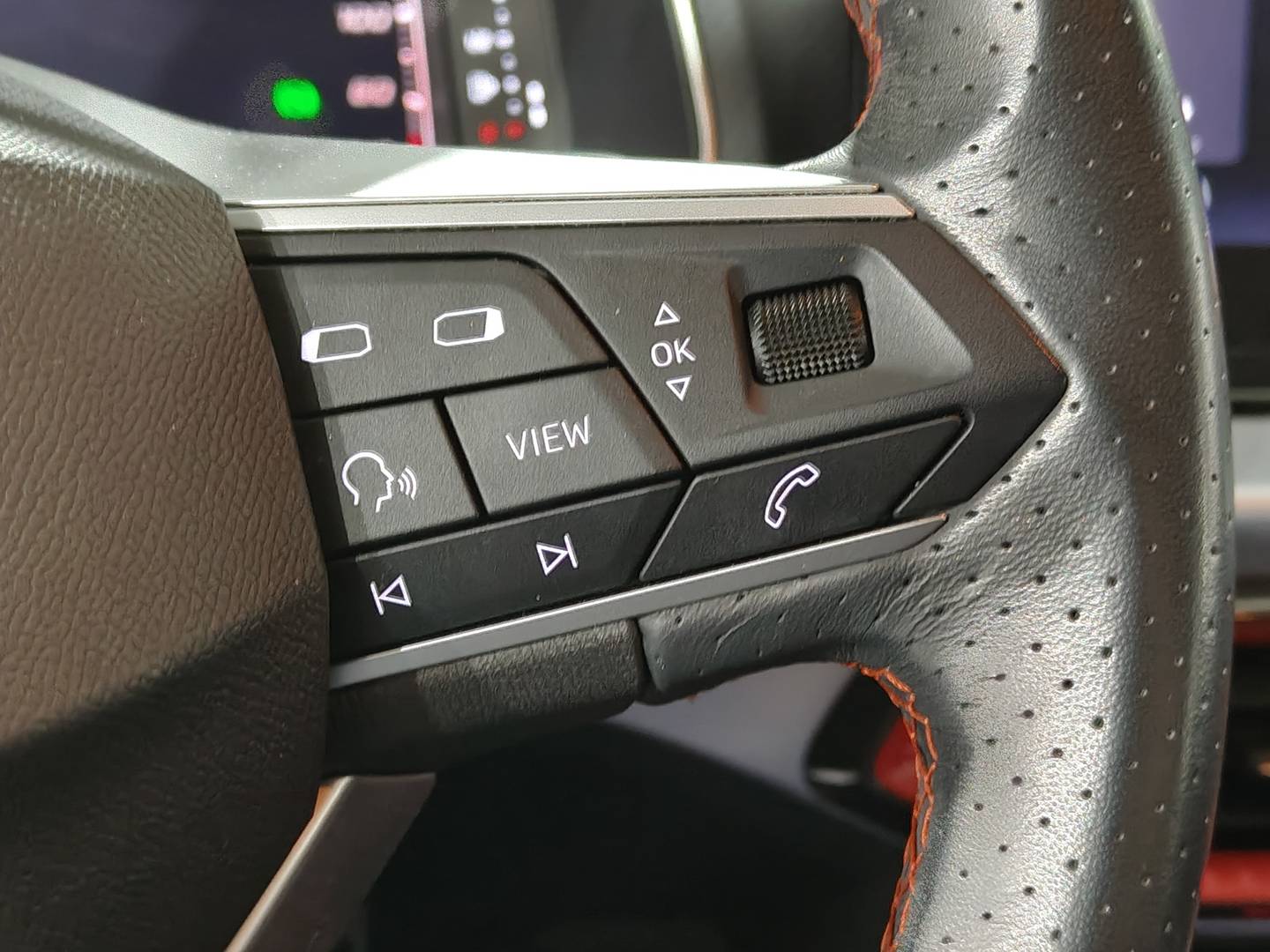 Foto Seat Ibiza SEAT Ibiza 1.0 TSI FR Plus DSG (110 CV)