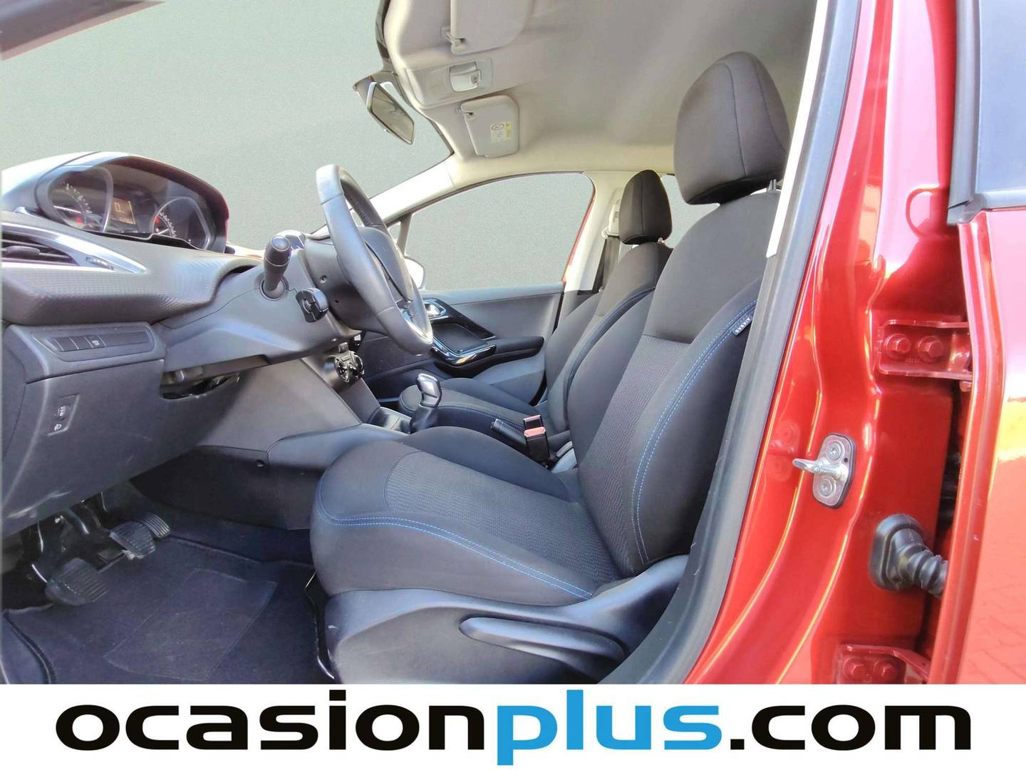 Foto asientos delanteros Peugeot 208 Peugeot 208 PureTech 82 Style (82 CV)