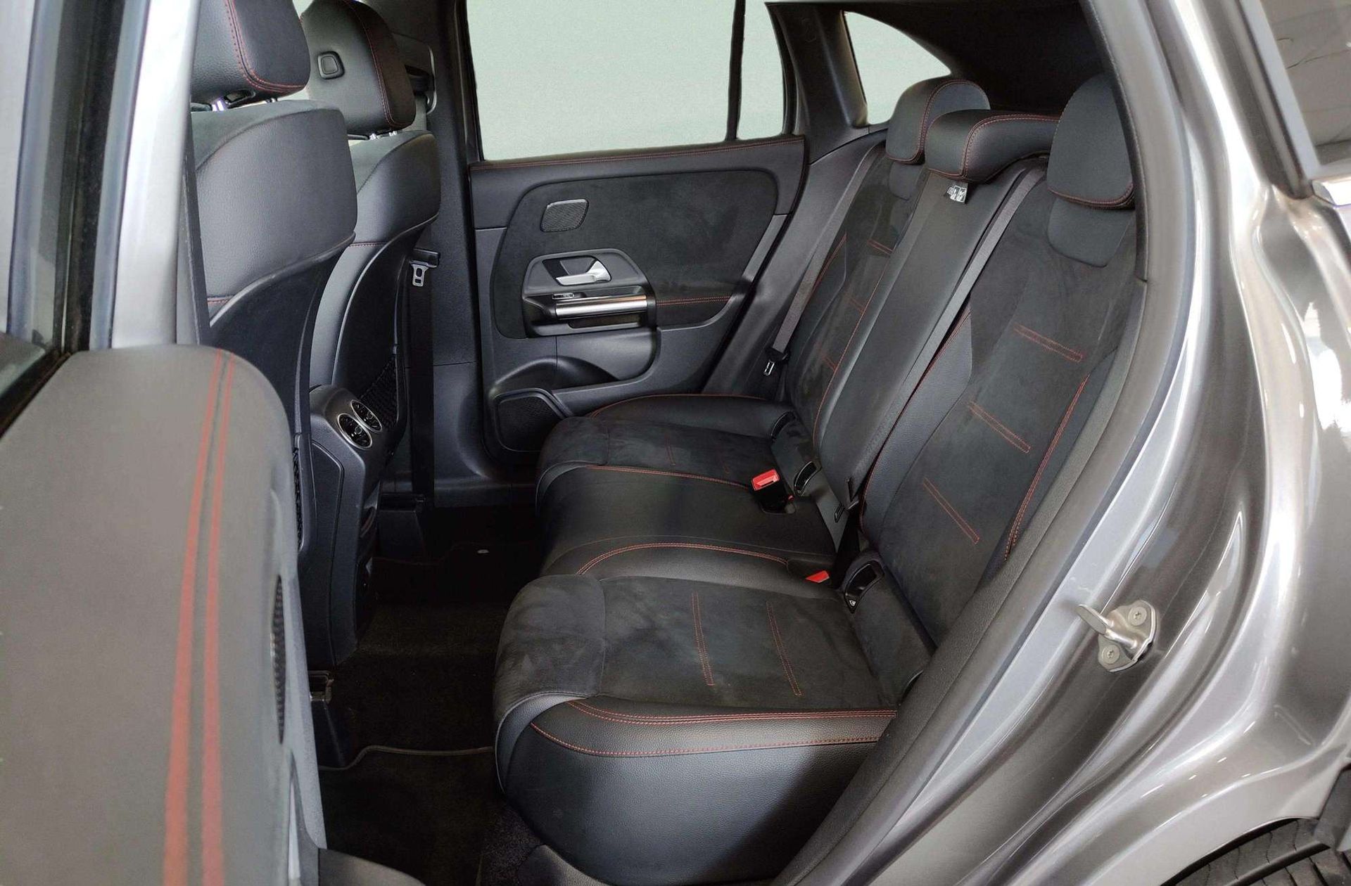Mercedes-Benz GLA 200 Pack AMG - foto 15