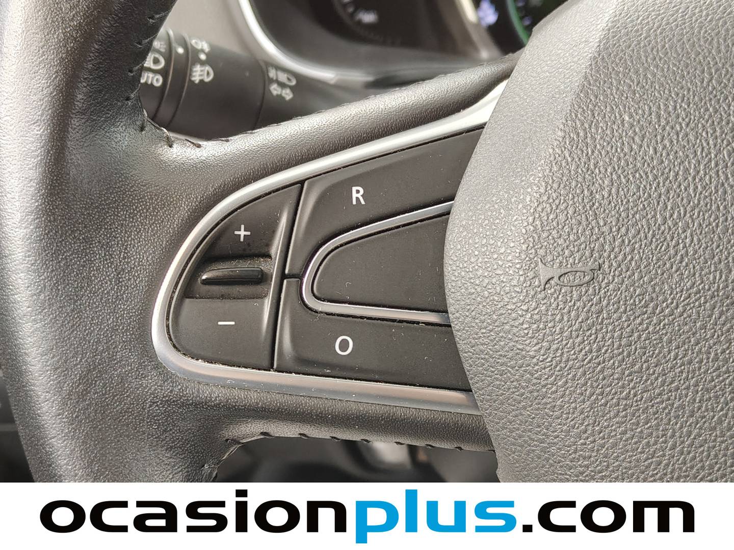 Foto Renault Mégane Renault Megane Zen TCe (140 CV) GPF