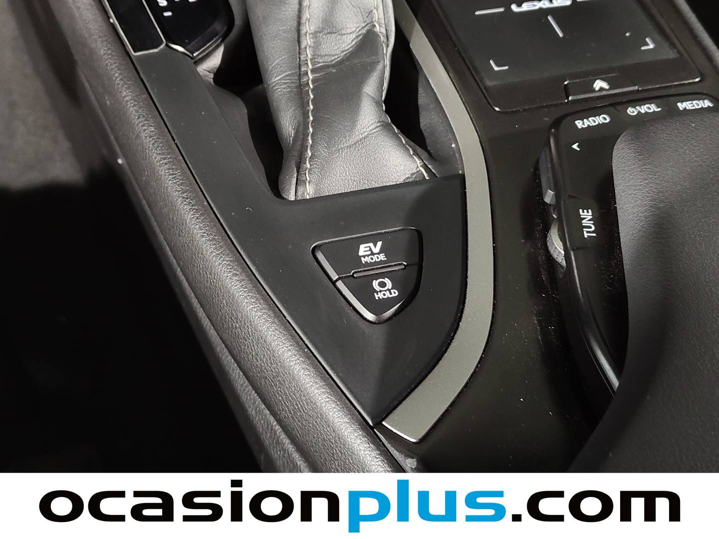 Foto Lexus UX Lexus UX 250h Premium (184 CV)