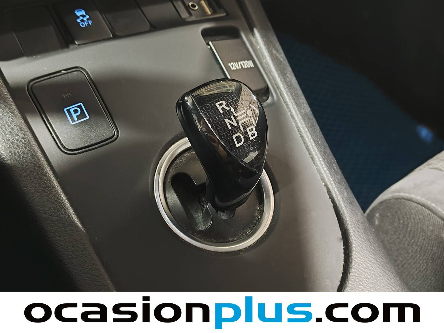 Toyota Auris Toyota Auris 140H Hybrid Touring Sports Feel!  (136 CV) de segunda mano