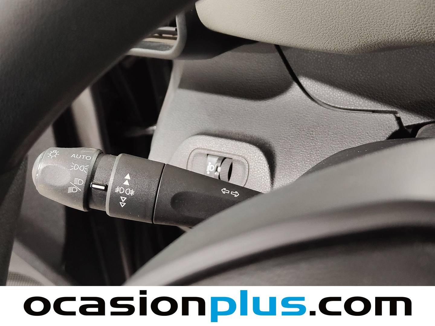 Equipamiento del Peugeot Rifter Peugeot Rifter BlueHDi 100 Active Standard (100 CV)
