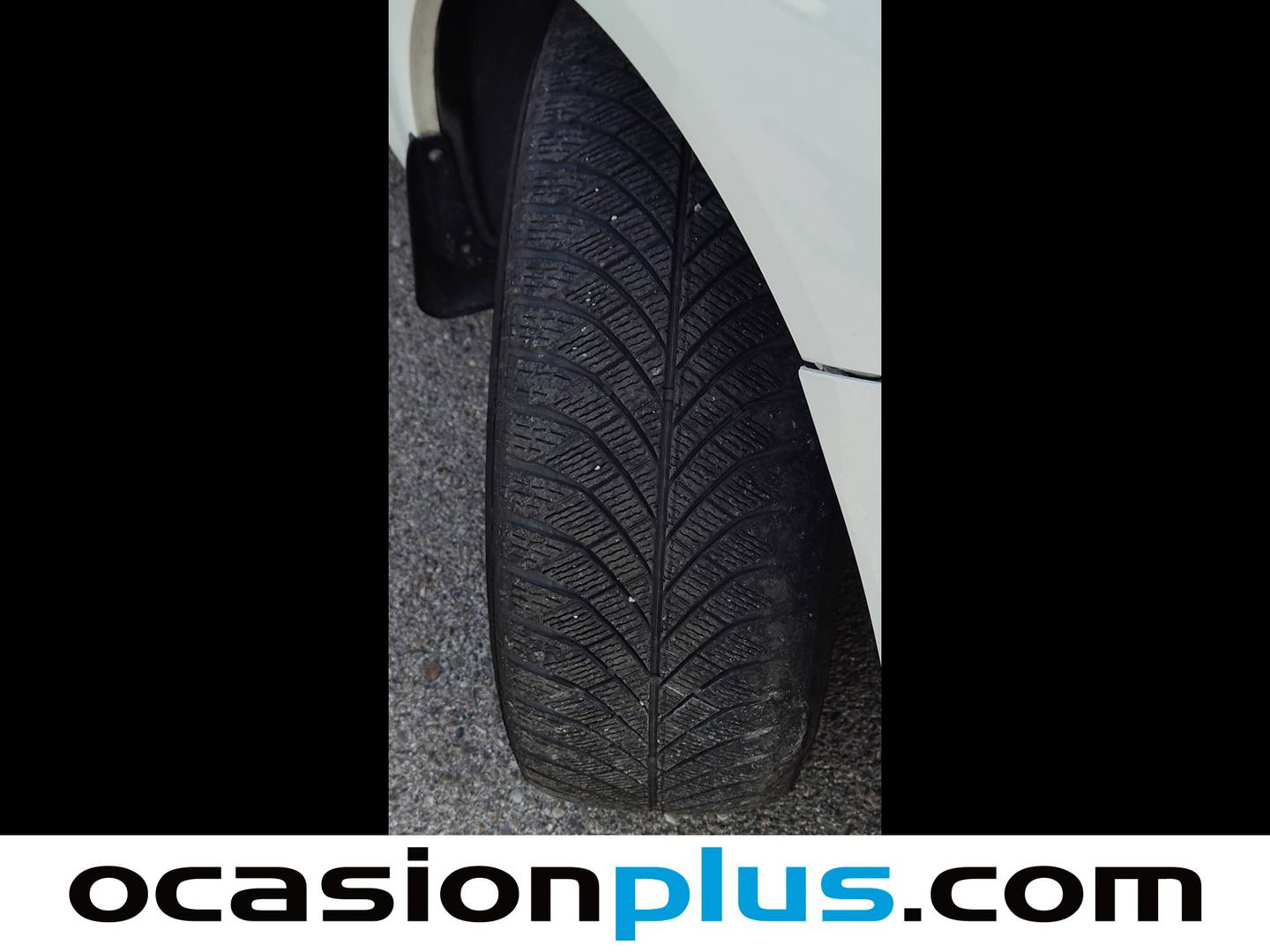 Foto SsangYong Rodius Ssangyong Rodius 2.0 e-Xdi Limited 4x4 Auto (155 CV) 7 Plazas