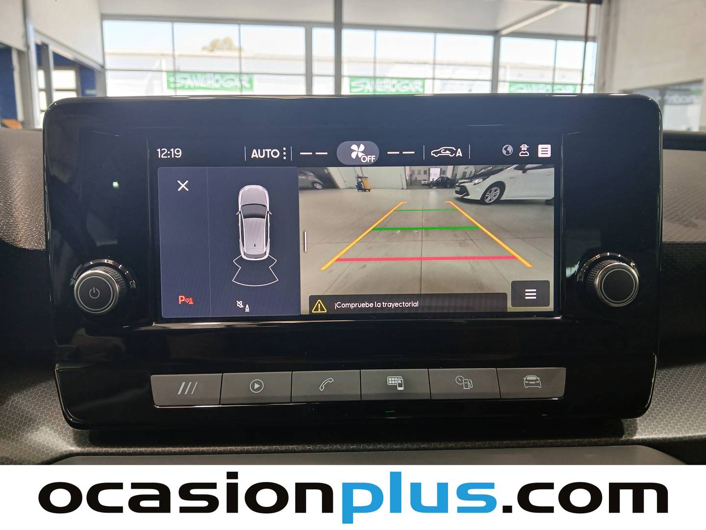 Extras y acabados del Seat León Seat León 2.0 TDI S&S Style Go (115 CV)